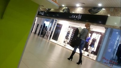 ਸੁਪਰਮਾਰਕੀਟ ਵਿੱਚ ਠੰਡਾ ਚਿਕ.